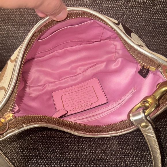 Coach Beige and Gold Shoulder Bag - Picture 8 of 10